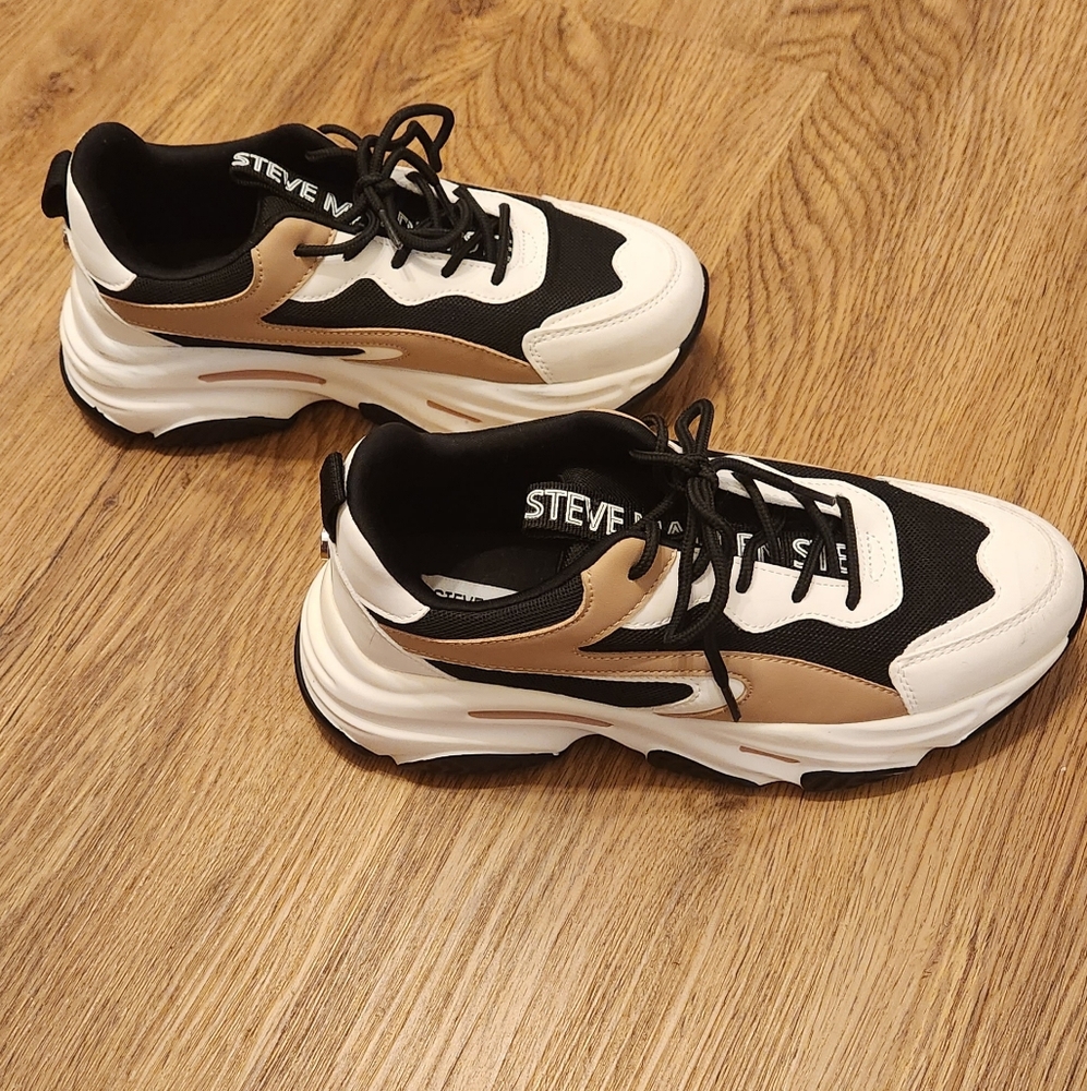 Steve Madden Womens Acers Casual And Fashion Sneakers 7M